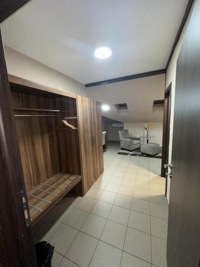 בור Jp Motel Mali Pariz מראה חיצוני תמונה