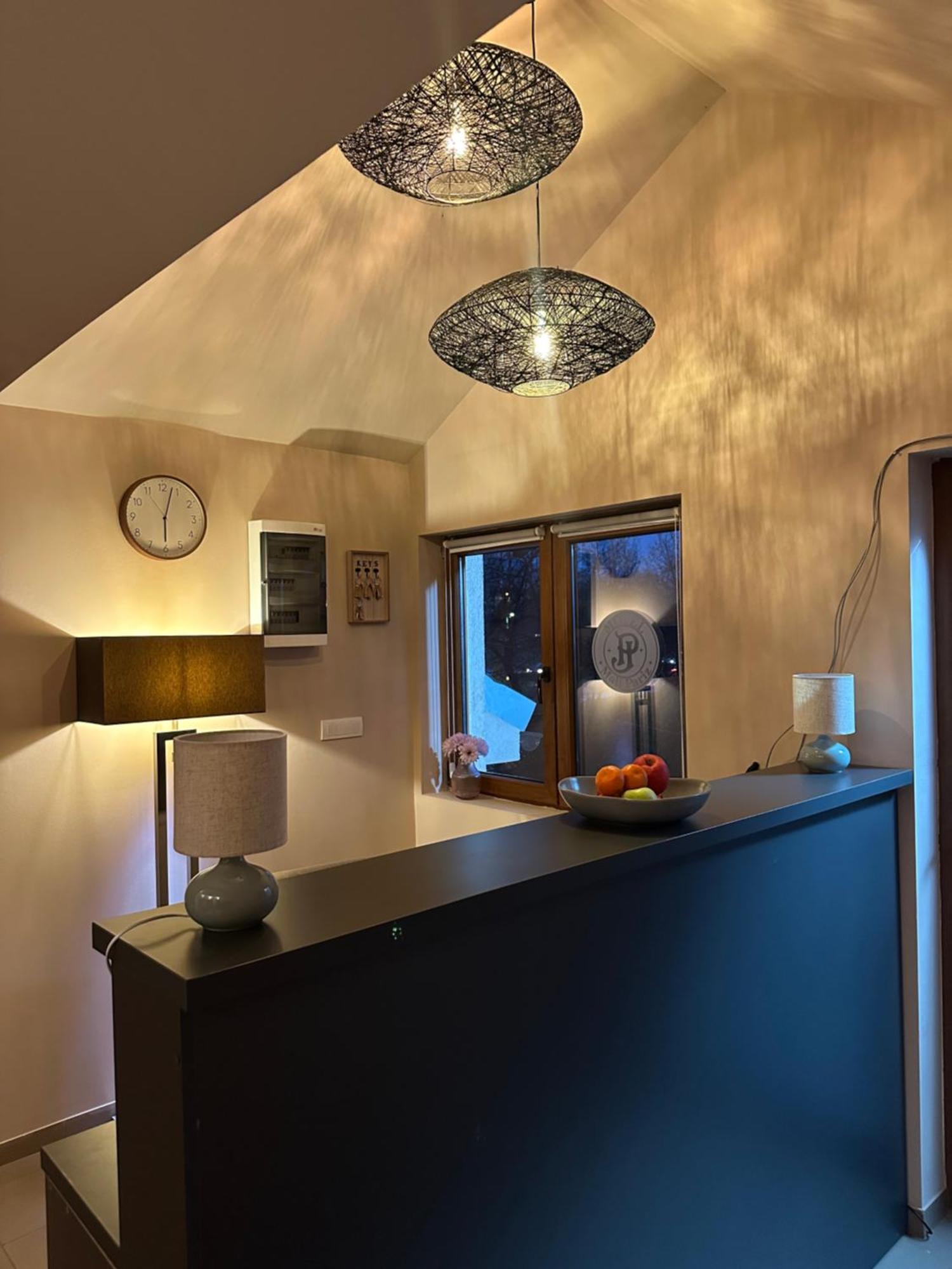 בור Jp Motel Mali Pariz מראה חיצוני תמונה